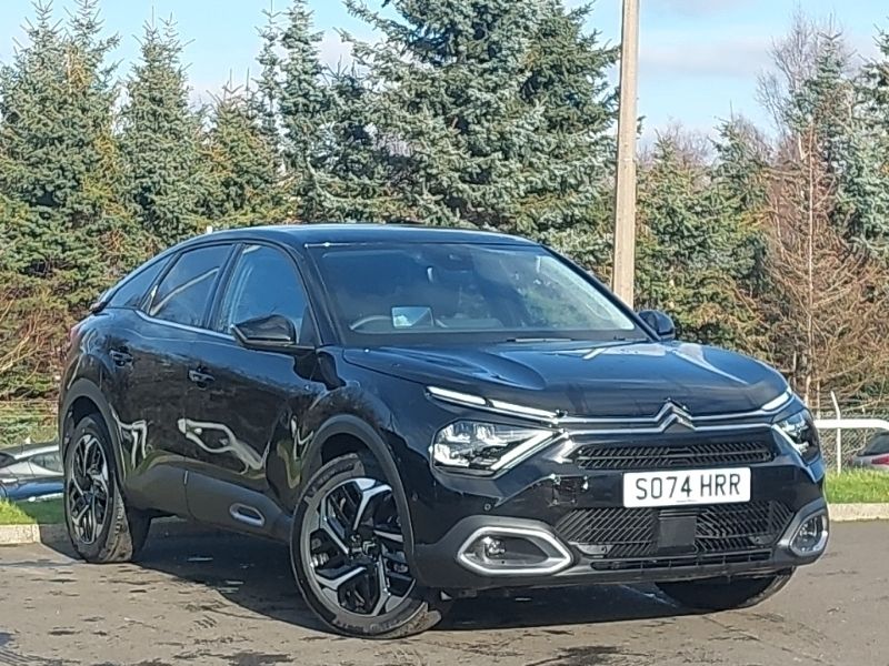 Metallic perla nera black New 2025 Citroën C4 PureTech Hatchback | £19,998 (Fair price) - Image 1/4