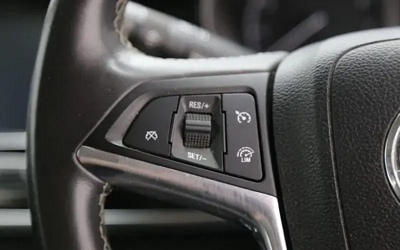 Used Vauxhall Mokka Active 140 HP (102 kW) 2018 Black SUV
