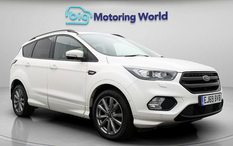 Used Ford Kuga ST-Line 182 HP (133 kW) 2019 White SUV