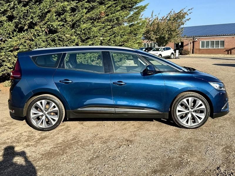 Used Renault Grand Scénic IV Dynamique 128 HP (94 kW) 2017 Blue MPV