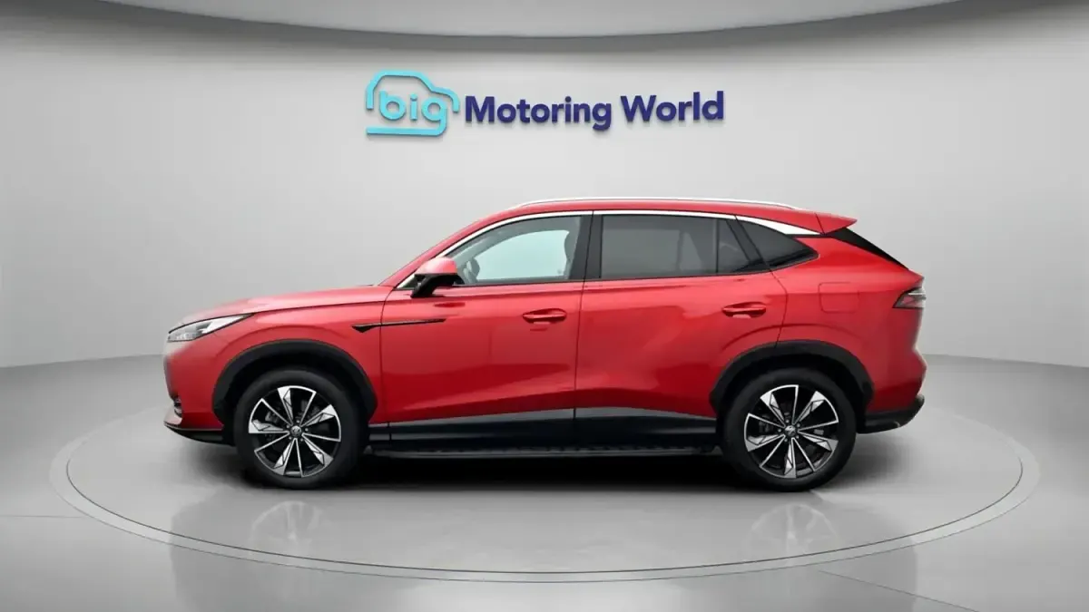 Usado MG HS Trophy 303 HP (222 kW) 2024 Vermelho SUV