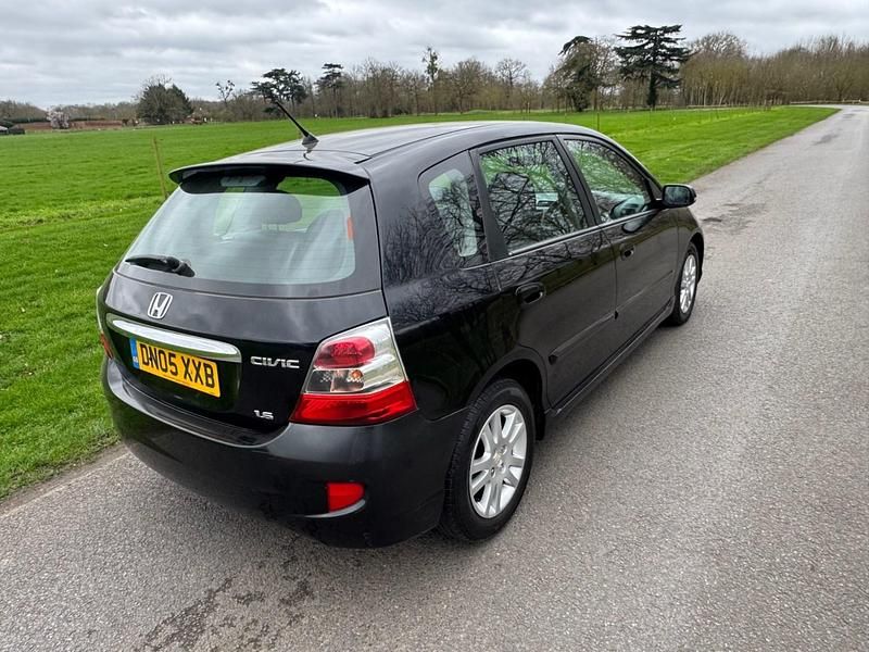 Used Honda Civic Executive 110 HP (80 kW) 2005 Black Hatchback