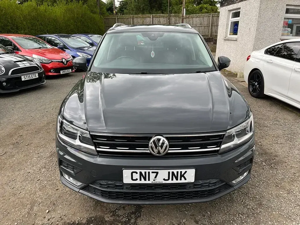 Second-hand VW Tiguan SE 150 CP (110 kW) 2017 Gri SUV