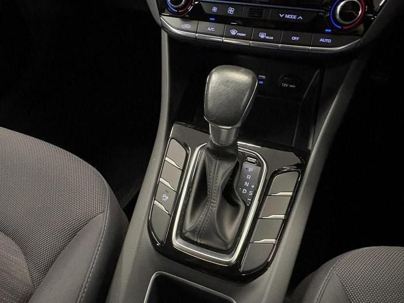 Used Hyundai Ioniq SE 141 HP (103 kW) 2018 Blue Hatchback