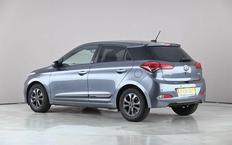 Used Hyundai i20 GO! 84 HP (61 kW) 2018 Grey Hatchback