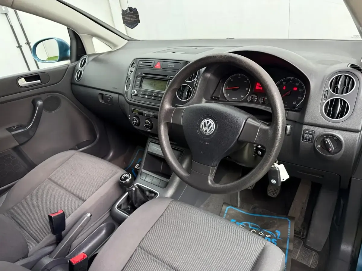 Used VW Golf IV S 103 HP (75 kW) 2006 Blue Hatchback
