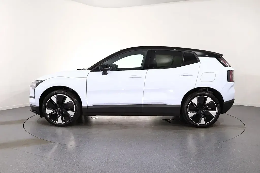 Used Volvo EX30 Ultra 197 kW (268 HP) 2025 SUV