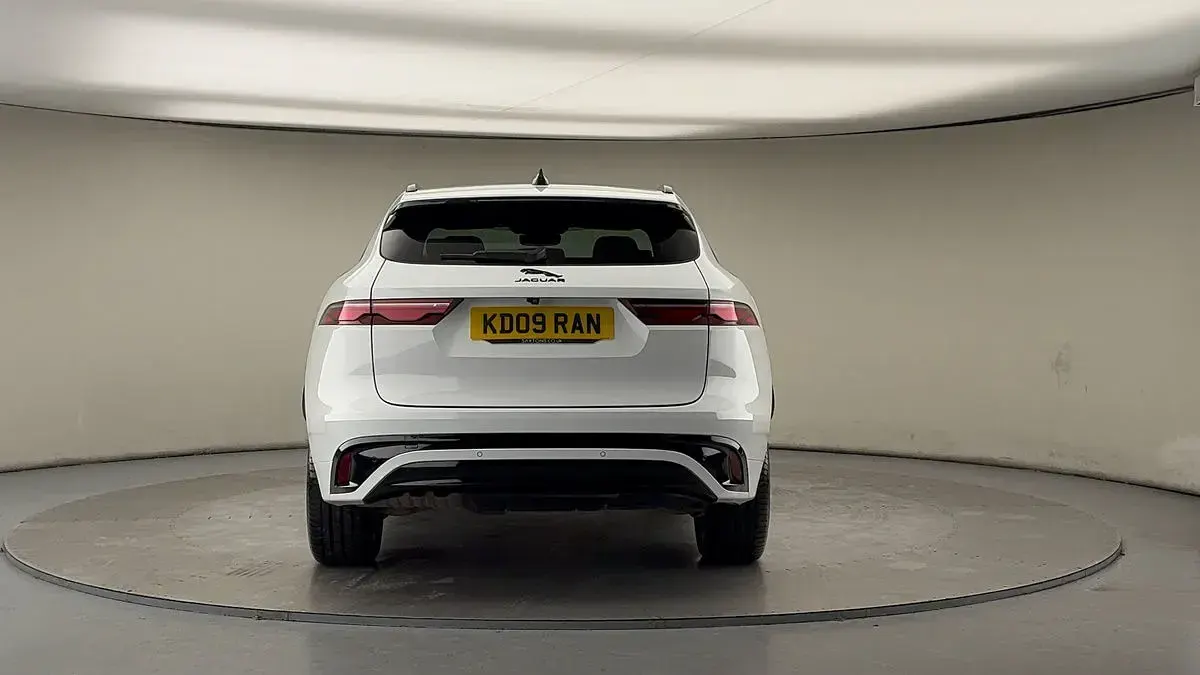 Used Jaguar F-Pace R-Dynamic 204 HP (150 kW) 2024 White SUV