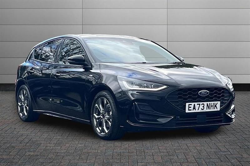 Used Ford Focus ST-Line 155 HP (114 kW) 2023 Black Hatchback