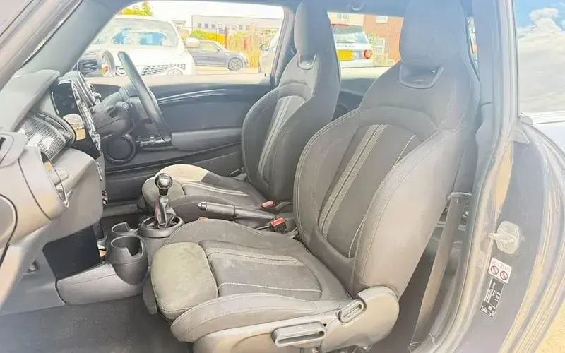 Used Mini Cooper S Hatch 192 HP (141 kW) 2019 Grey Hatchback