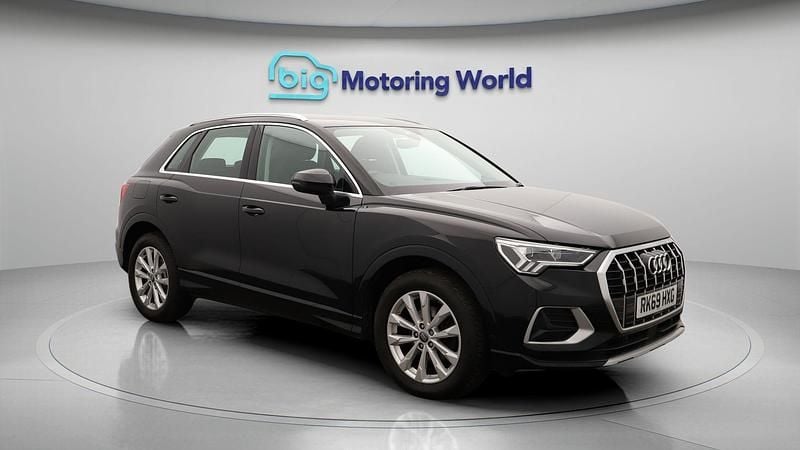 Used 2019 Audi Q3 Sport SUV | £16,600 (A bit pricey) - Image 1/4