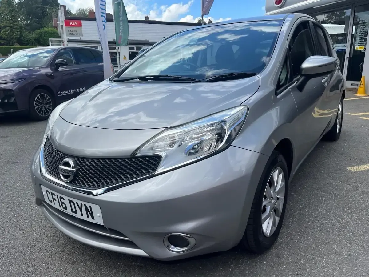 Used Nissan Note Acenta Premium 80 HP (58 kW) 2016 Silver Hatchback