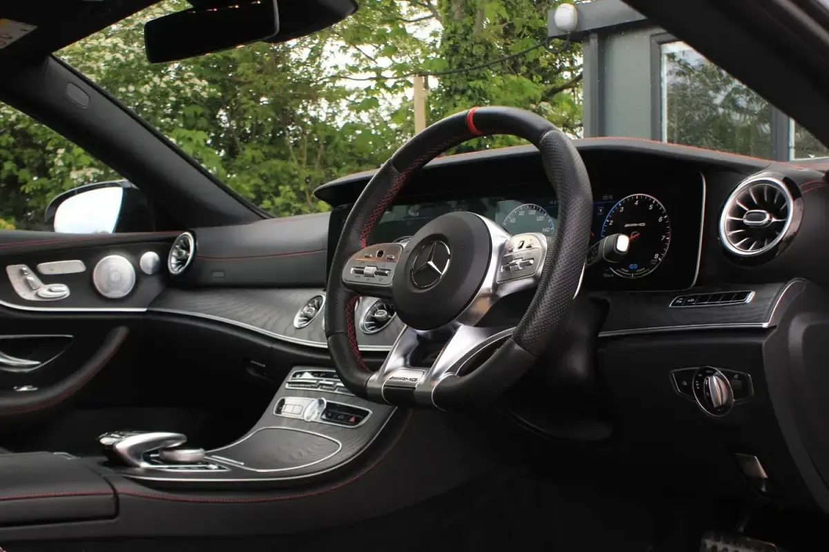 Usado Mercedes E53 AMG Premium 2020 Prateado Coupé