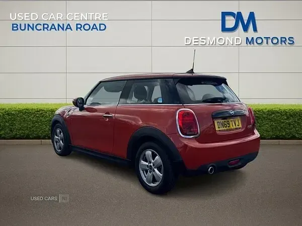 Used Mini Cooper Classic 2019 Orange Hatchback