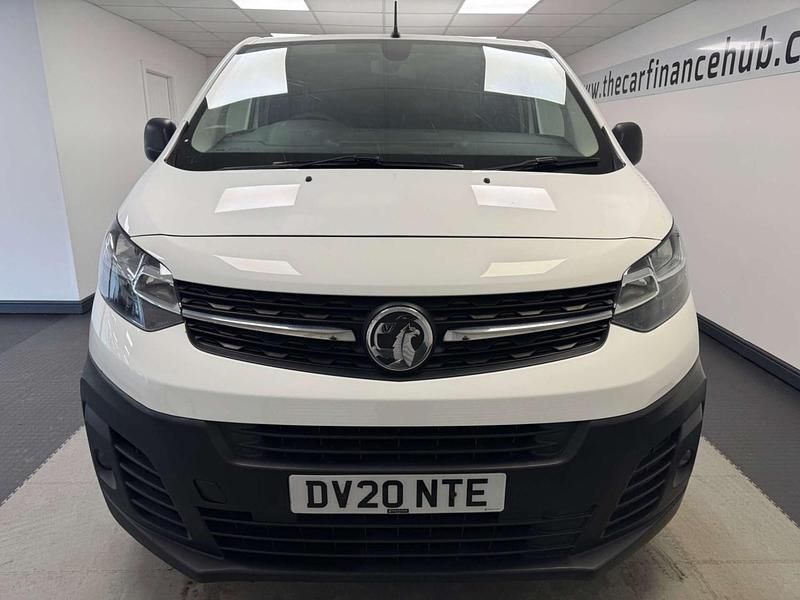 Used Vauxhall Vivaro S 120 HP (88 kW) 2020 White MPV