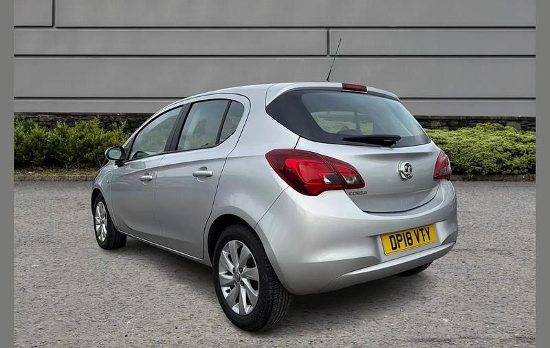 Used Vauxhall Corsa Design Edition 73 HP (53 kW) 2018 Silver Hatchback