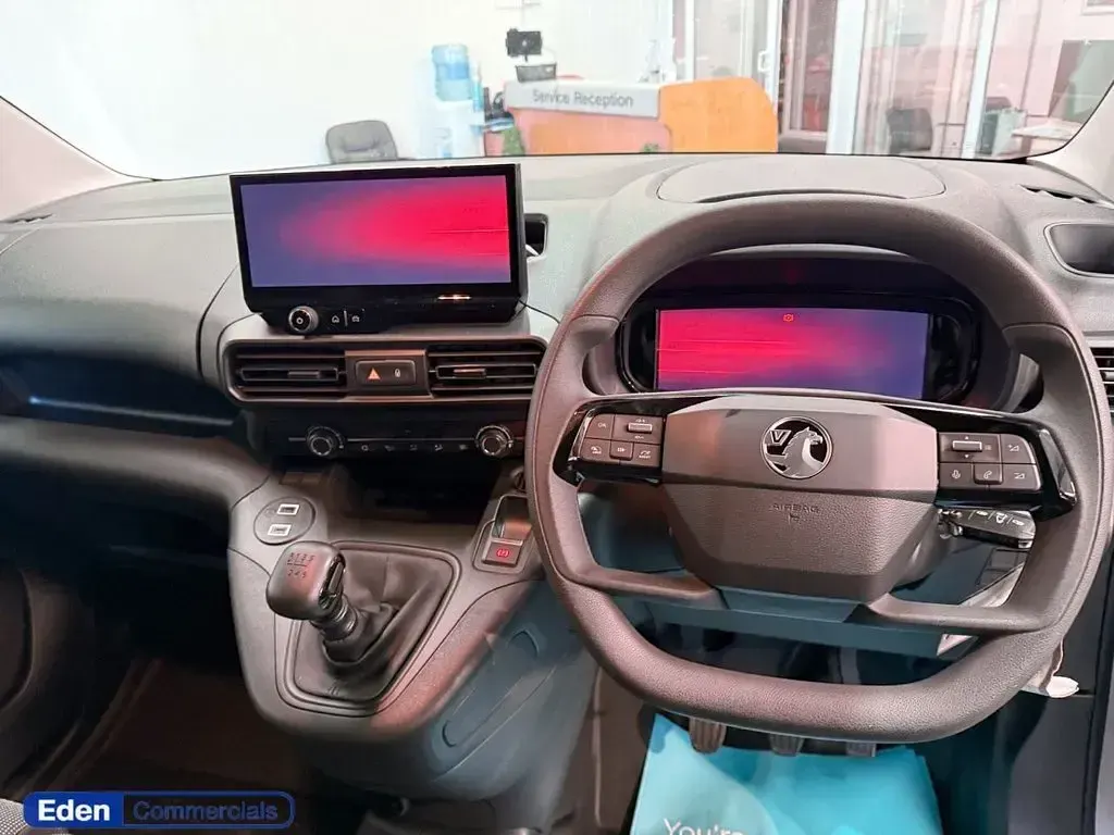 New Vauxhall Combo S 2025 White Van