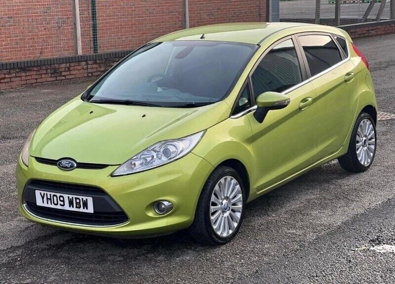 Green Used 2009 Ford Fiesta Titanium Hatchback | £2,000 (Super price) - Image 1/4