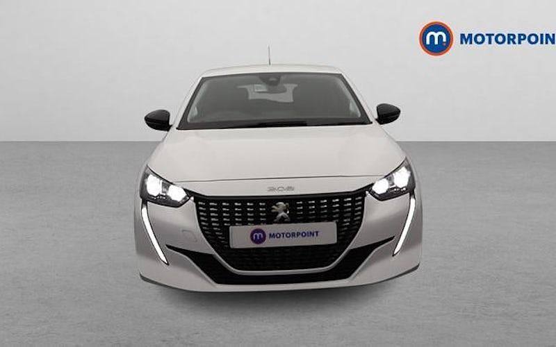 Used Peugeot 208 Allure Premium 102 HP (75 kW) 2022 White Hatchback