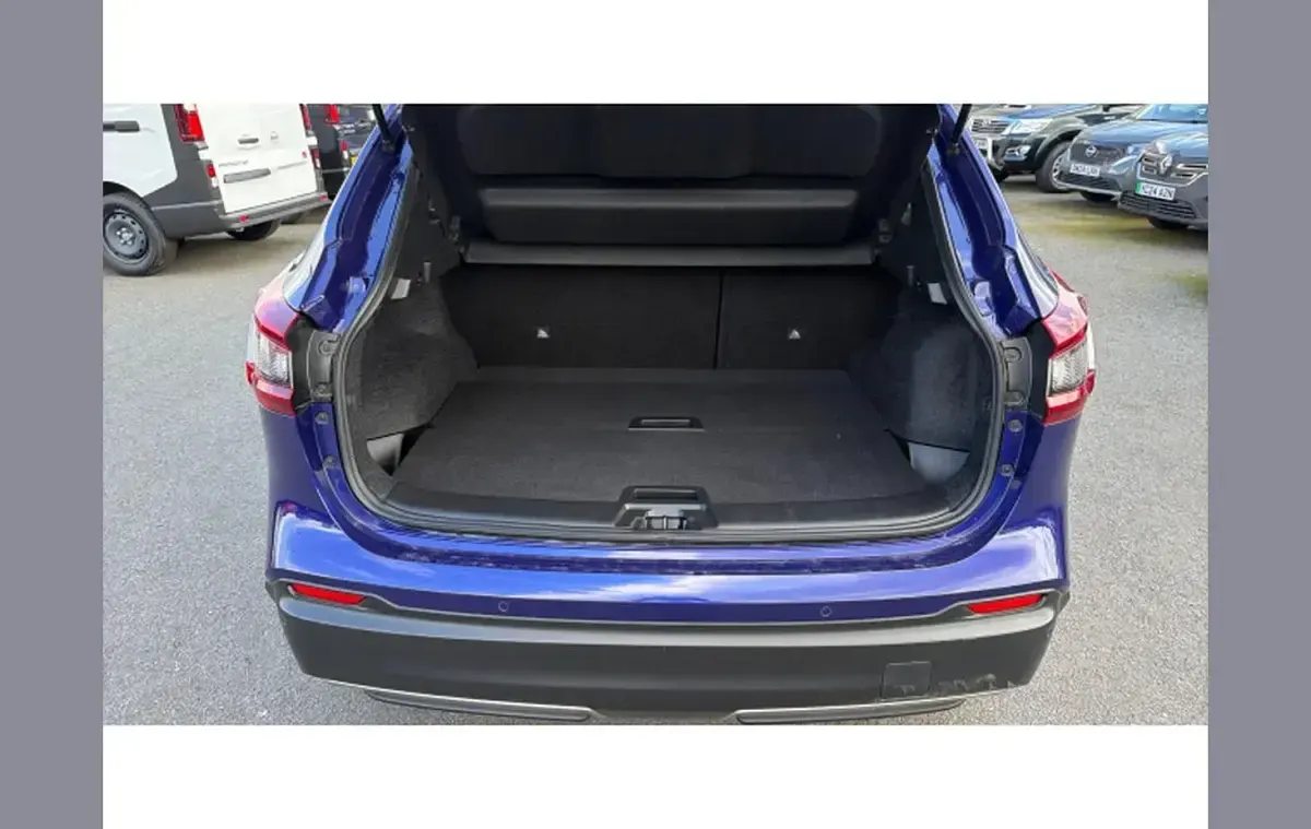 Used Nissan Qashqai N-Connecta 158 HP (116 kW) 2021 Blue SUV