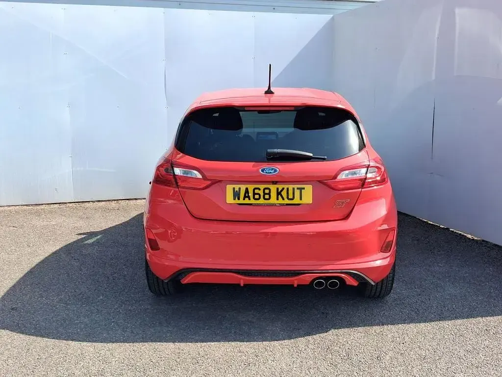 Used Ford Fiesta ST 200 HP (147 kW) 2019 Red Hatchback