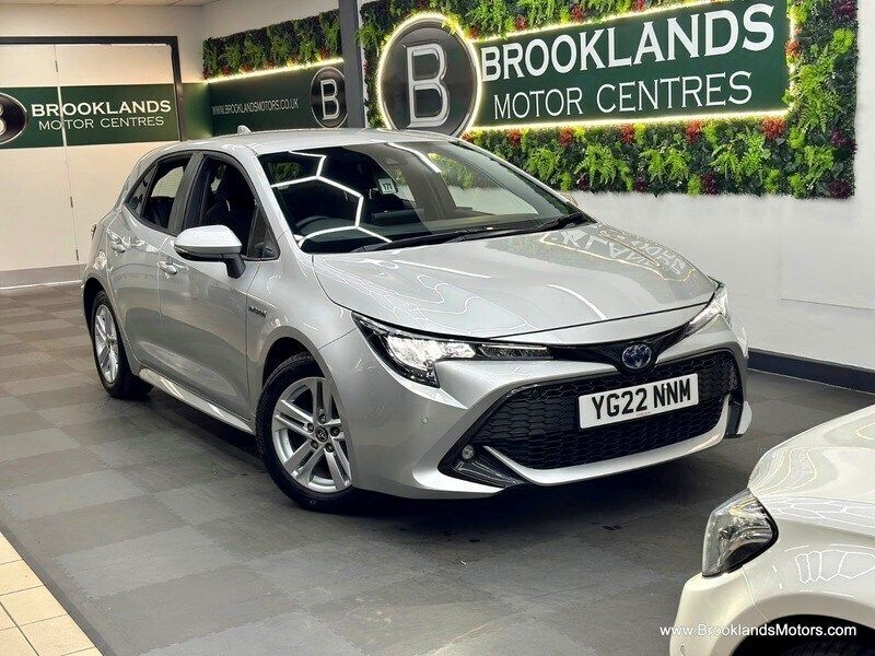 Silver Used 2022 Toyota Corolla Hatchback | £16,385 (Good price) - Image 1/3