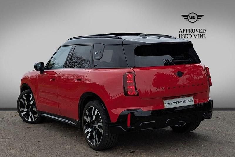 Used Mini Countryman Level 2 218 HP (160 kW) 2024 Red SUV