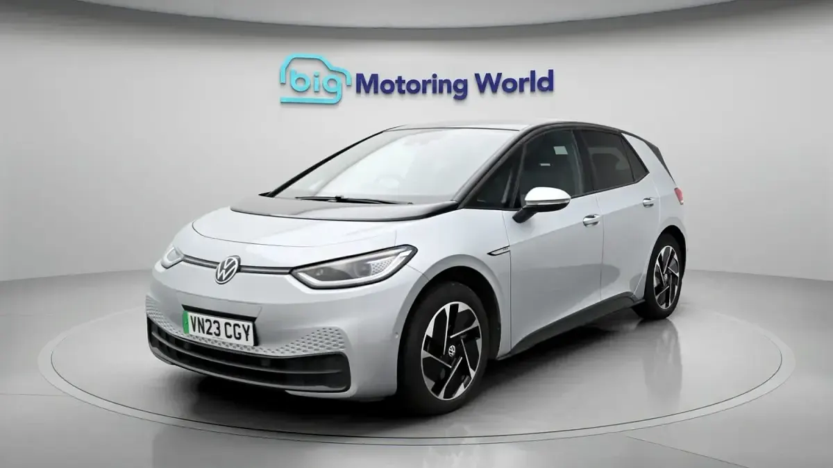 Used VW ID.3 Pro Performance 150 kW (204 HP) 2023 Silver Hatchback