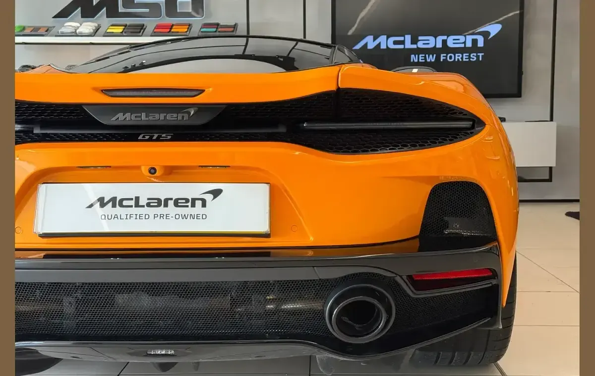 Used McLaren GT 612 HP (450 kW) 2025 Orange Coupe