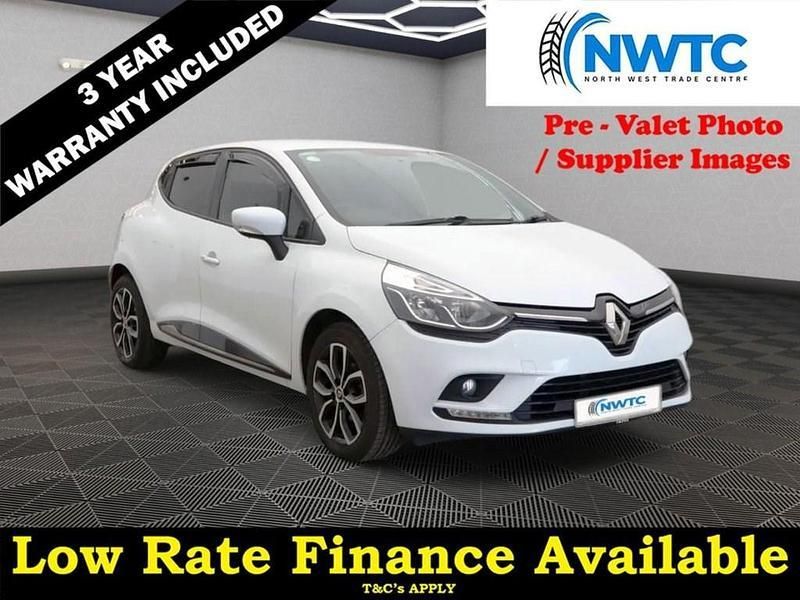 White Used 2019 Renault Clio IV Play Hatchback | £9,295 (Fair price) - Image 1/4