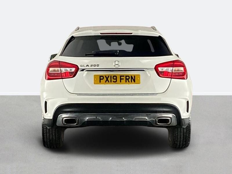 Used Mercedes GLA200 AMG line 156 HP (114 kW) 2019 White SUV