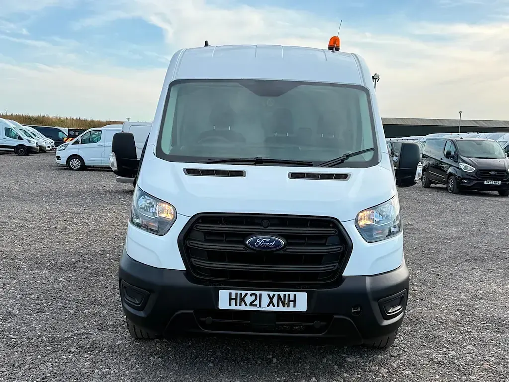 Used Ford Transit 130 HP (95 kW) 2021 White Van