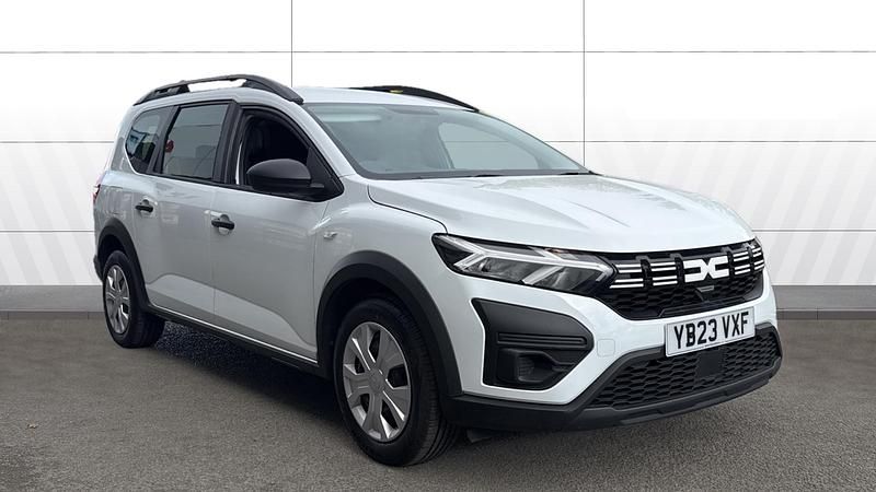 Used 2023 Dacia Jogger Essentiel Estate | £13,063 (Fair price) - Image 1/3