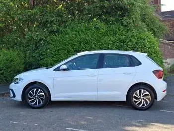 Used VW Polo Life 80 HP (58 kW) 2023 White Hatchback