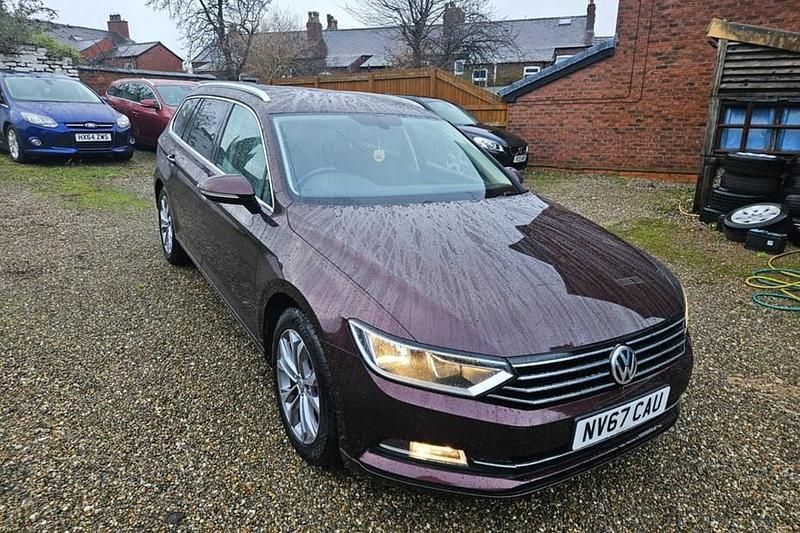 Used VW Passat Business 150 HP (110 kW) 2017 Crimson red pearl Estate