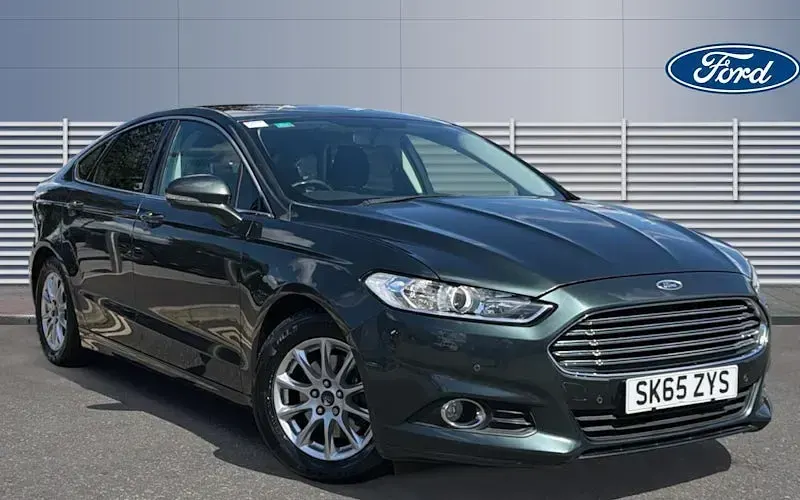 Used Ford Mondeo Zetec 120 HP (88 kW) 2015 Hatchback