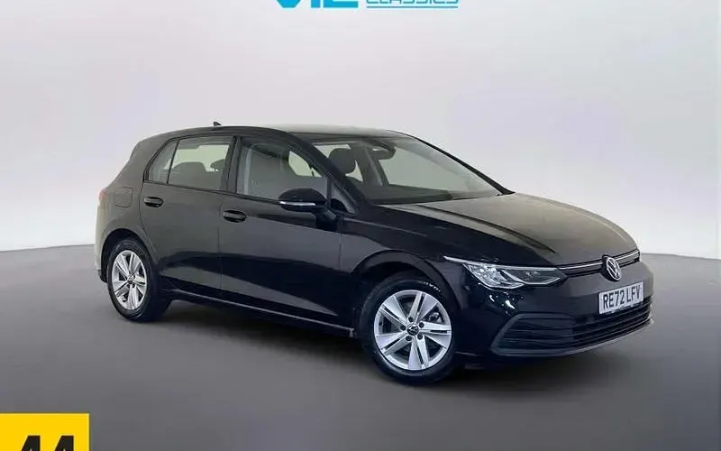 Used VW Golf VIII Life 150 HP (110 kW) 2022 Hatchback