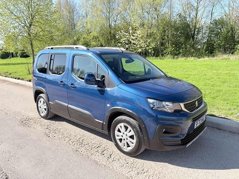 Second-hand Peugeot Rifter Allure Premium 2021 Albastru Monovolum