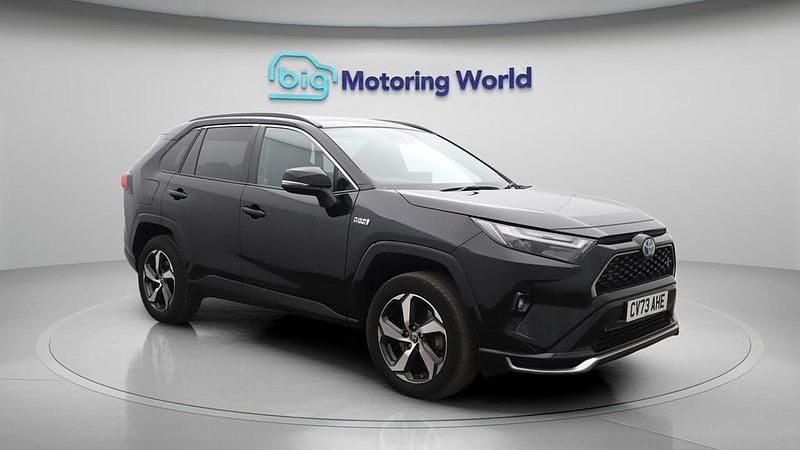 Used Toyota RAV4 Hybrid Design 306 HP (225 kW) 2023 Black SUV