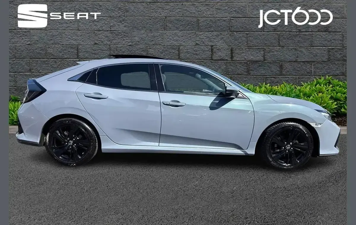 Used Honda Civic EX 124 HP (91 kW) 2019 Grey Hatchback