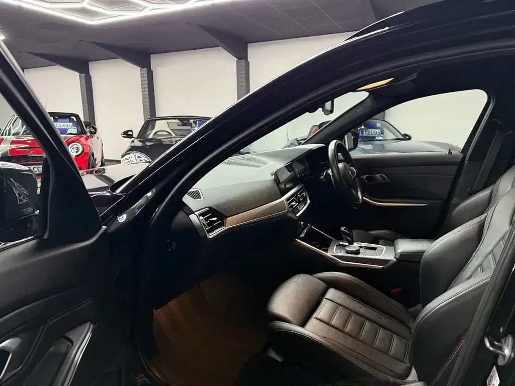 Used BMW 330 M Sport 286 HP (210 kW) 2021 Black Estate