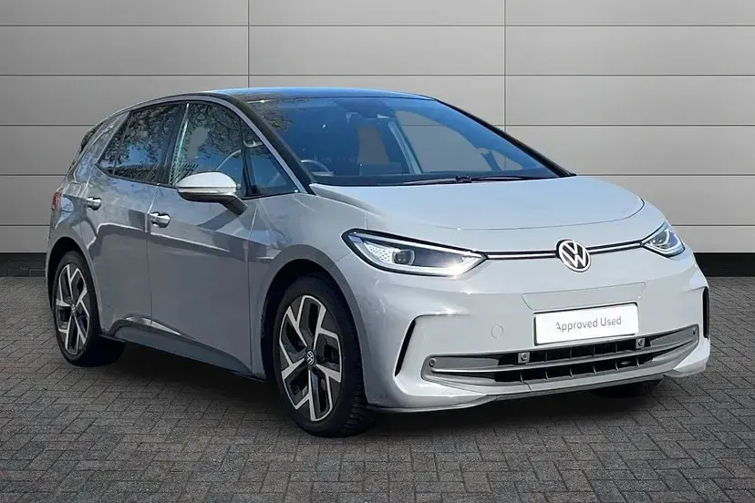 Used VW ID.3 Pro 150 kW (204 HP) 2023 Moonstone grey with black roof Hatchback