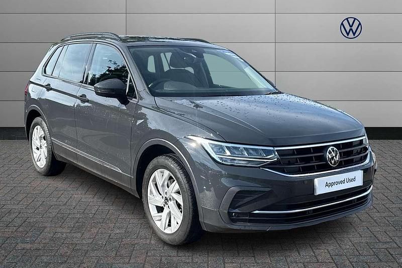 Grey Used 2022 VW Tiguan Life SUV | £18,690 (Good price) - Image 1/4