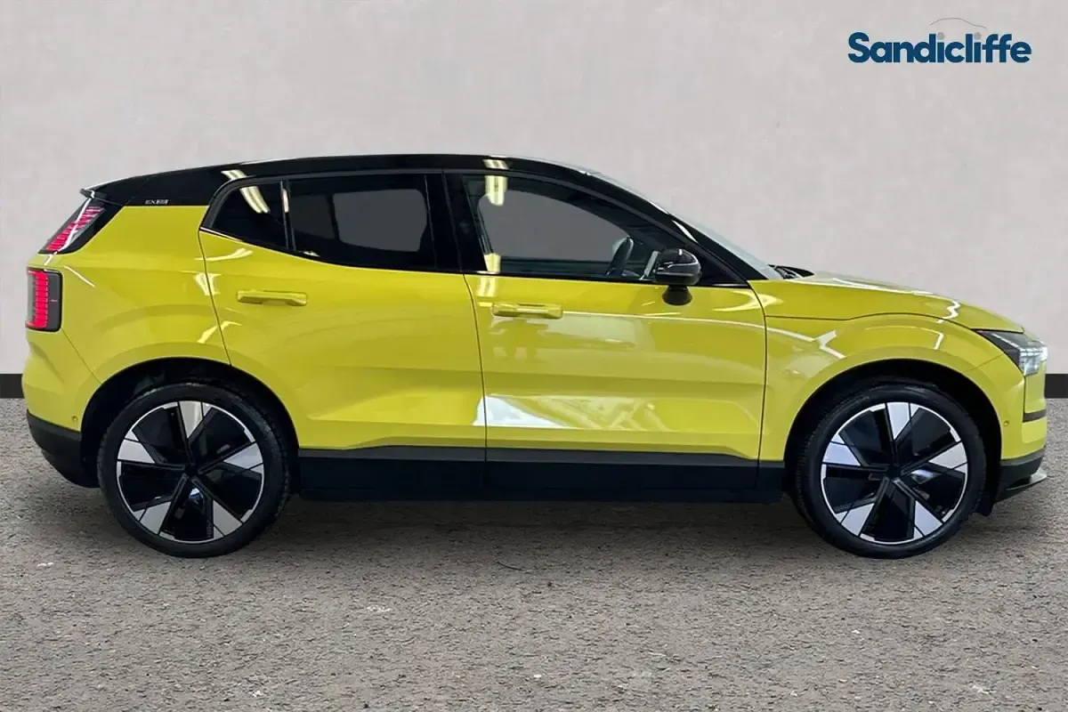Used Volvo EX30 Ultra 200 kW (272 HP) 2024 Yellow SUV