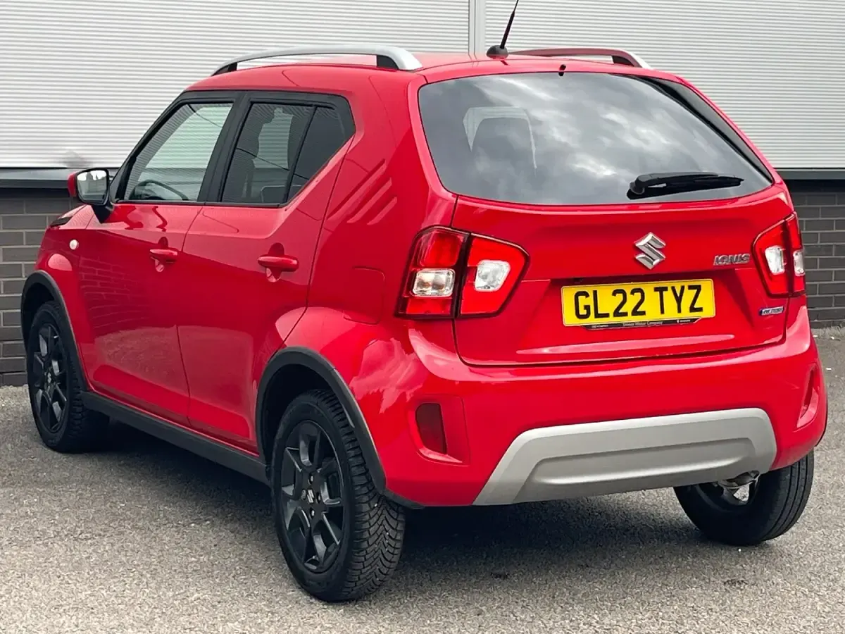 Used Suzuki Ignis SZ-T 83 HP (61 kW) 2022 Red SUV