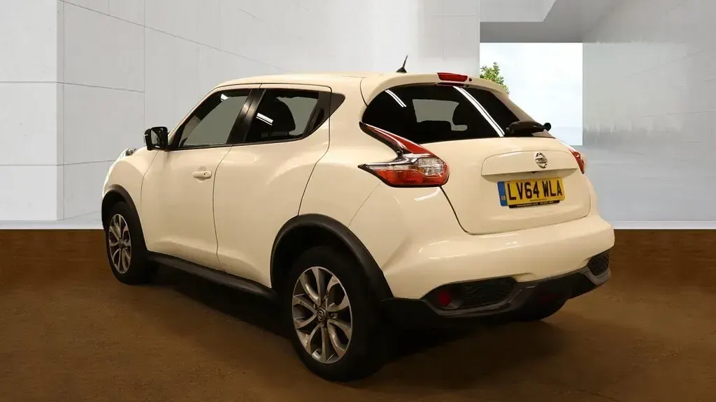 Used Nissan Juke Tekna 2014 White SUV