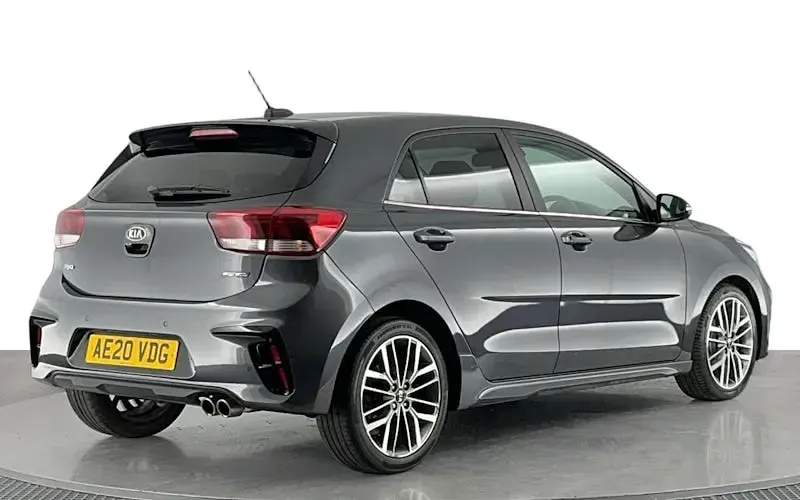 Begagnad Kia Rio GT-Line 120 HK (88 kW) 2020 Grå Halvkombi