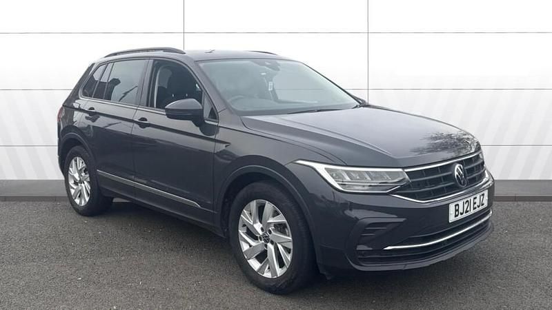 Used VW Tiguan Life 150 HP (110 kW) 2021 Grey SUV