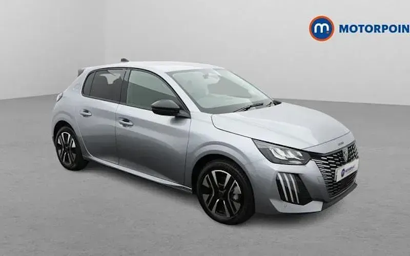 Gebraucht Peugeot 208 Allure 102 PS (75 kW) 2025 Kleinwagen