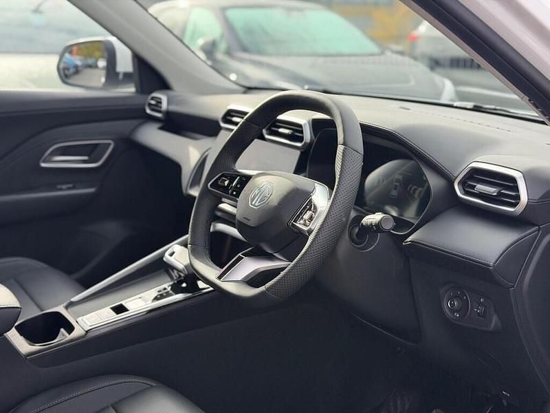 Used MG ZS Trophy 2024 White Hatchback